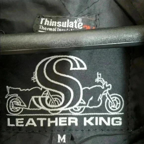 Black Leather Vintage Western Fringe Jacket with Purple Embroidery – Medium - Picture 15 of 16